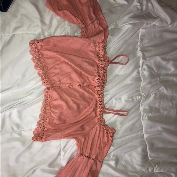 crop top - Picture 2 of 3